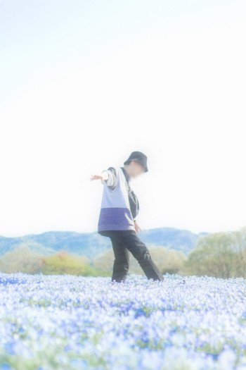 あきと