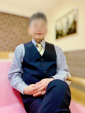 秀人