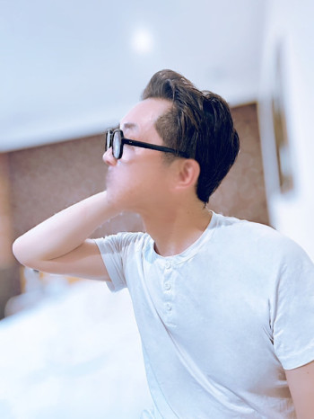 貴一