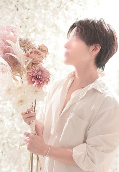 YOSHIKI(Blooming Flower)