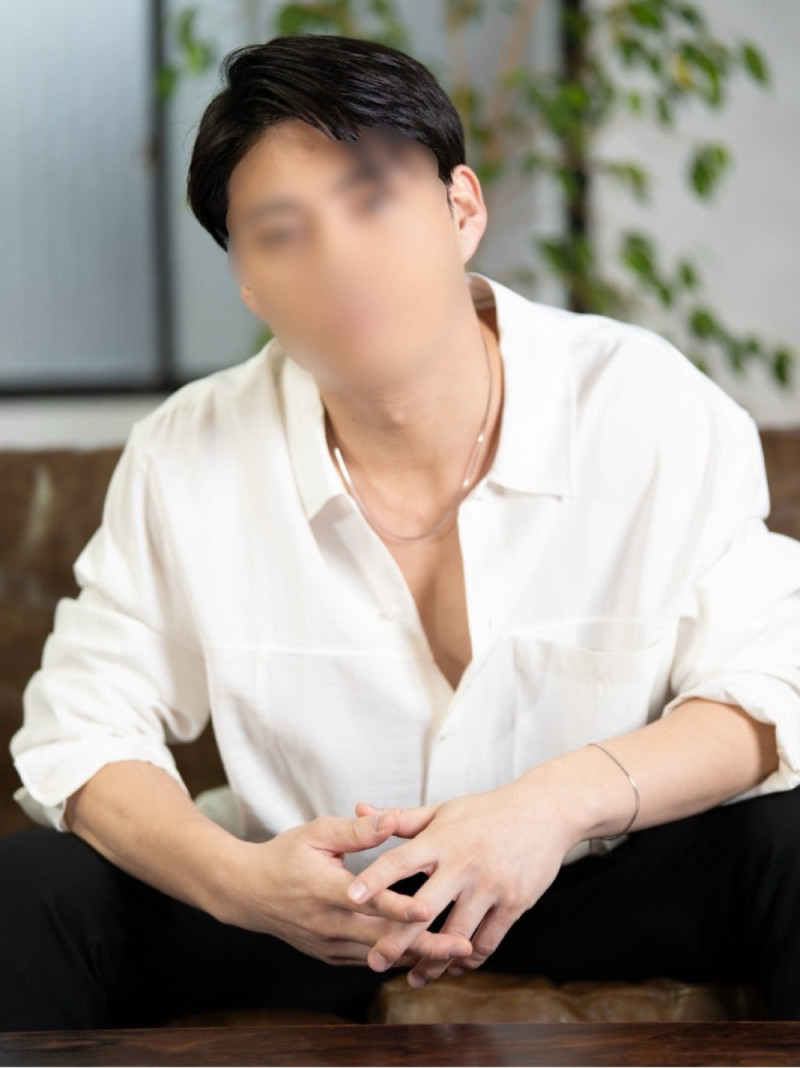 平野 りょう・27歳（Un moment pour toi Hakata）のプロフィール画像①