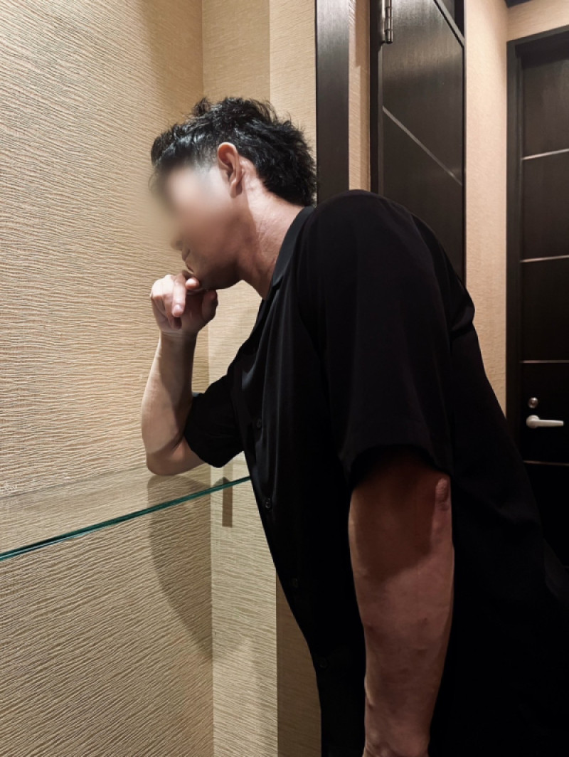 コウ(大阪萬天堂)