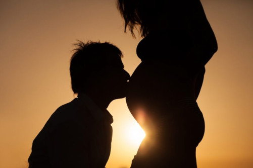 妊娠中の性欲処理は女性向け風俗が新常識!?