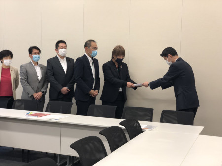 「持続化給付金」に続き「家賃支援給付金」も風俗事業者は対象外！　国の職業差別に“待った！”の声
