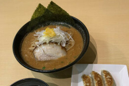 めるてぃの前田、深夜のラーメン屋で強面店主にギャップ萌え？