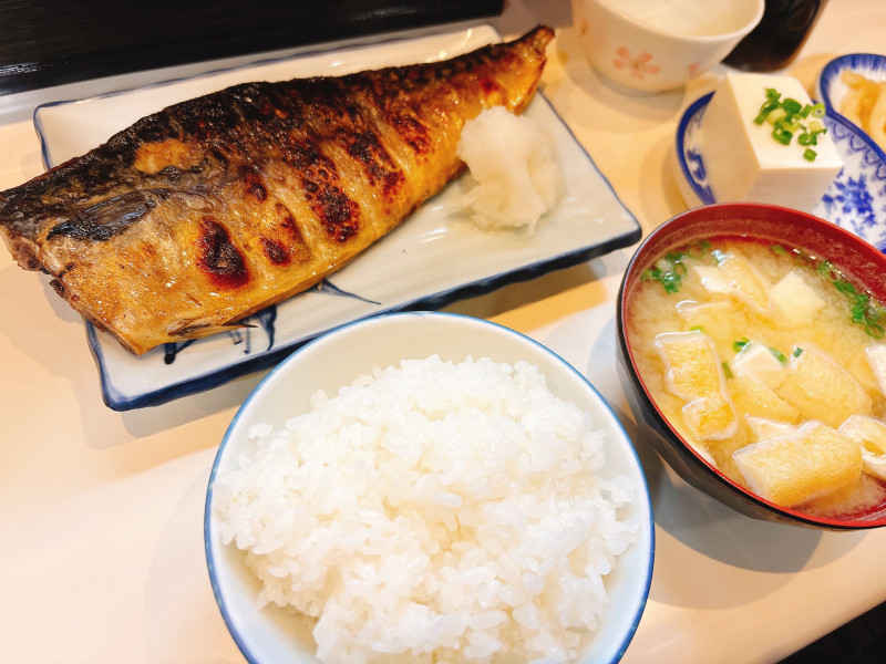 鯖定食で大満足！