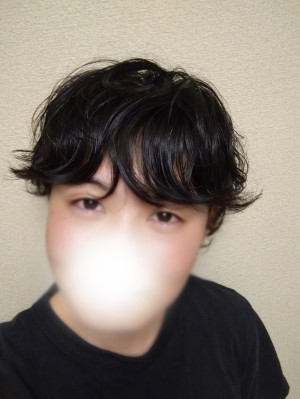 自分の自撮りきつい件。