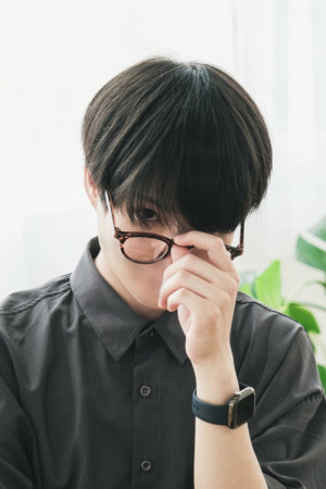 「メガネフェチの僕、新しいメガネが欲しくなる」
