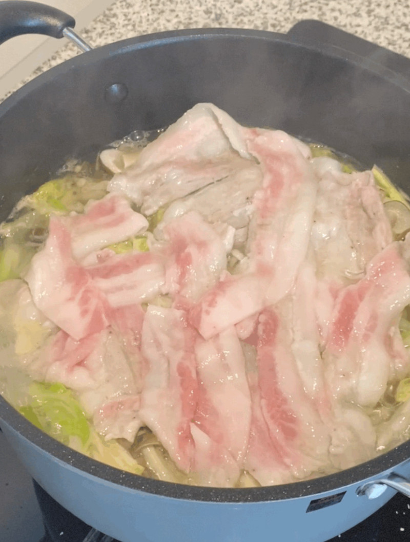 【料理動画あり】ちゃんこ鍋を作りました！！！