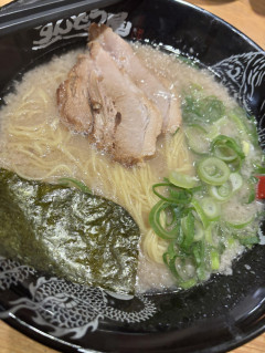いつぶりのラーメン染みる