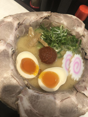 すごいパンチ笑
