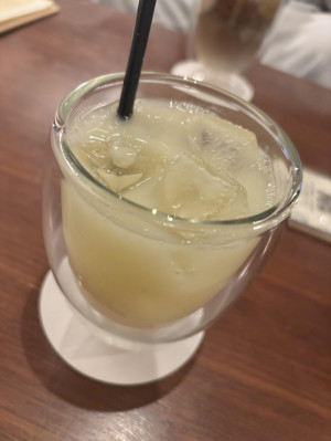 オシャレカフェ巡りを趣味にするじろの巻