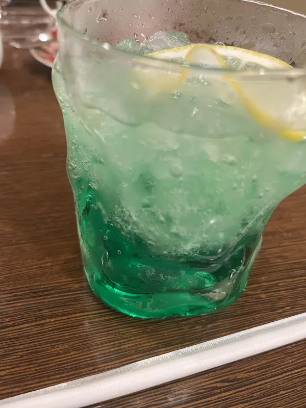 喫茶店では