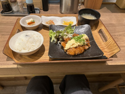 飯テローー！