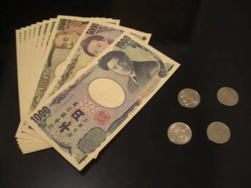 毎日86400円…