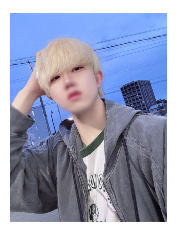 色