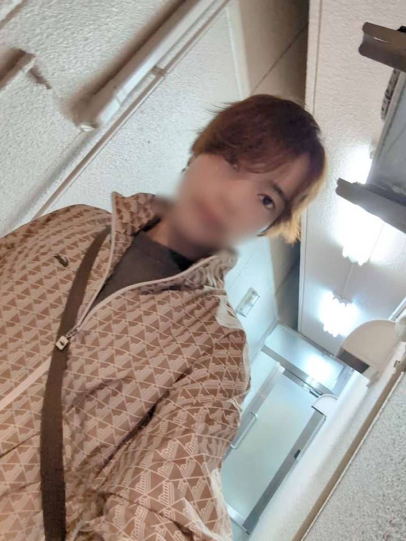 びゅーびゅーやでな