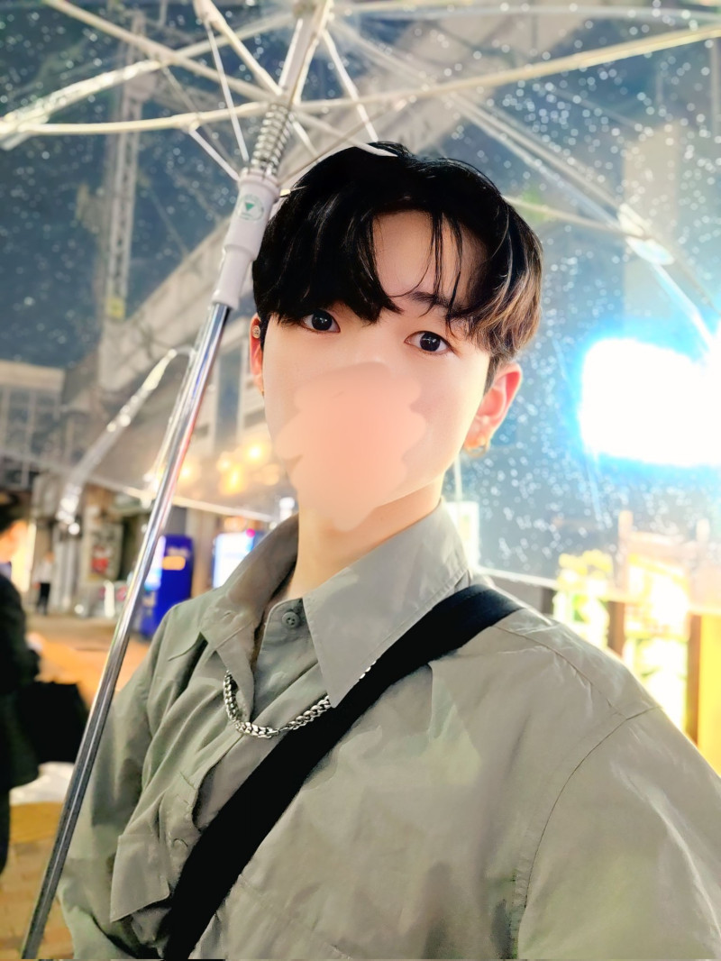 雨燦々と。