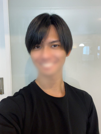 本日からデビュー　新人アオトです
