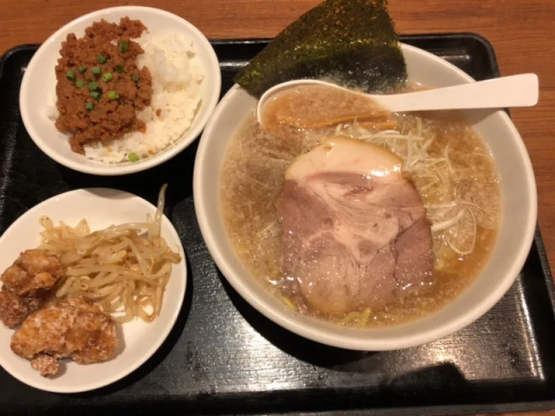 ラーメンを東京