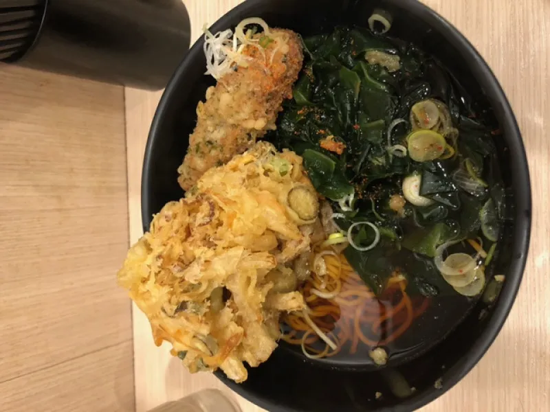 昨日も品川駅構内のお蕎麦を頂きました