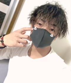 目元だけならイケメン枠？