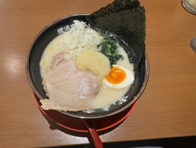 二郎系以外にもニンニクラーメンは存在する