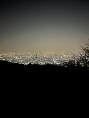 夜景はなぜロマンチックなんだろう。