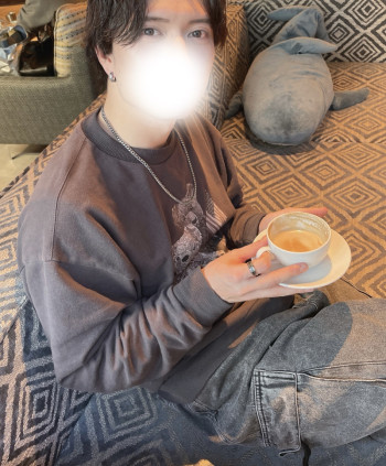カフェとバーの違い（雰囲気イメージ）