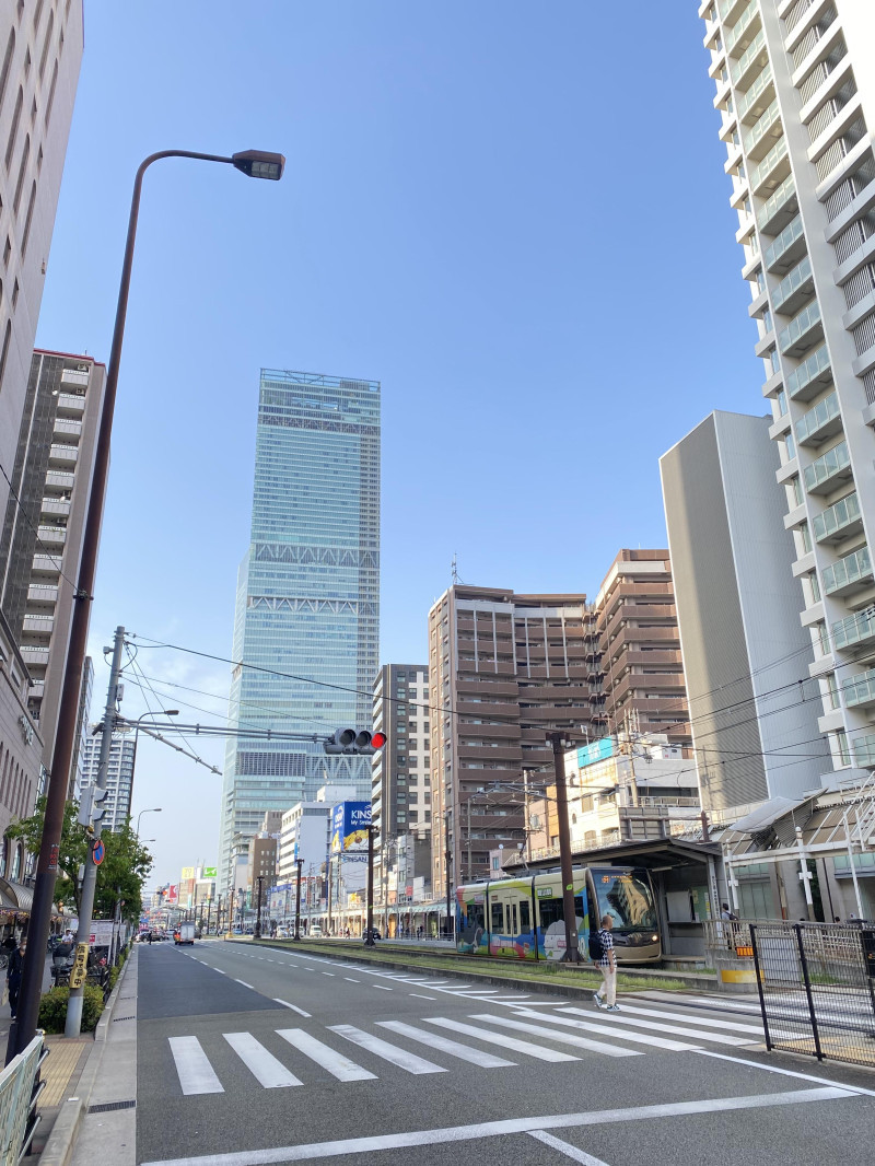 良朝。