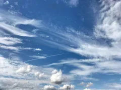 青い空と白い雲