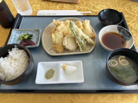 休日は