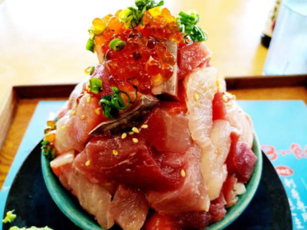 海鮮丼についての魅力を語ろうじゃないか