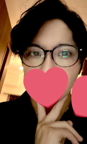 密着する肌