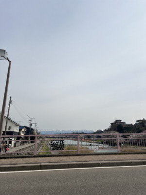 明るい空と空気