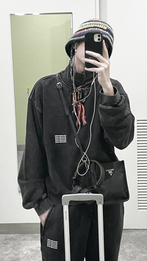 手