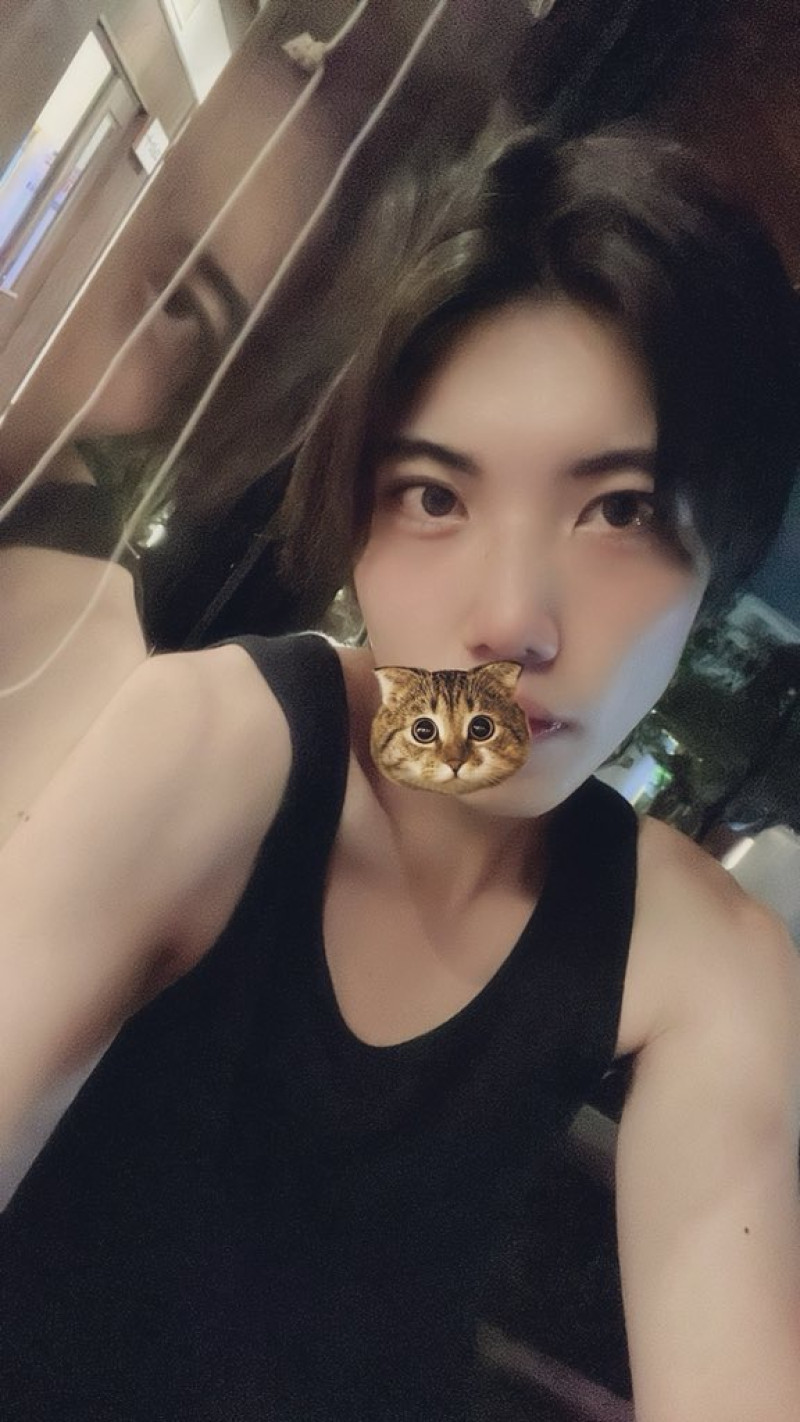 『SNSでの猫被り』