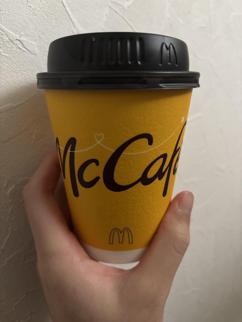 カフェラテ頼んだ時に砂糖を素直に貰える人間になりたい