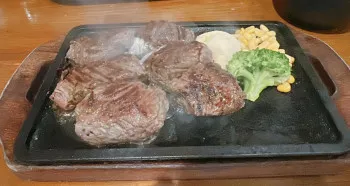 【肉】