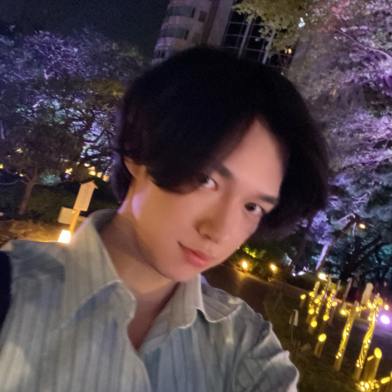 【かおる、自撮る】 vol.32