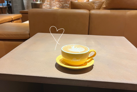 出張先のカフェにて