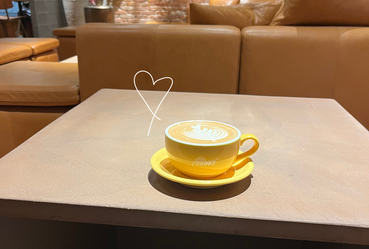 出張先のカフェにて