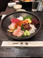 海鮮丼