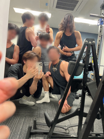 仲間との筋トレ…(^^)