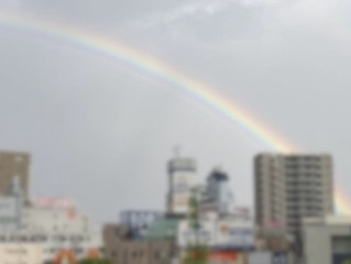 《 雨上がりの空に 》