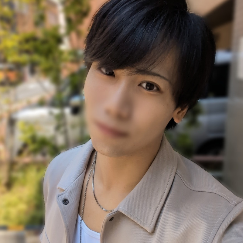 ジャケット着れる季節、短くない？（；・∀・）