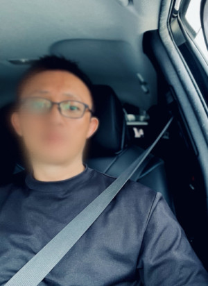 移動は車で。
