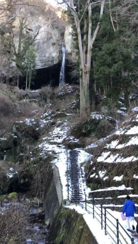 あまりの冷たさと水量に顔面が漫☆画太郎になることある？俺はあったよ