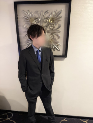 スーツなんて久しぶり?