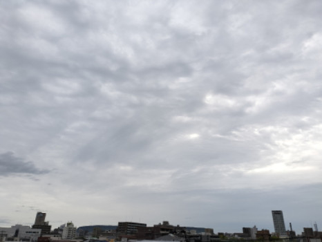 曇り空の高松?